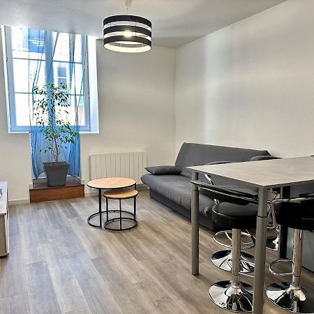 Appartement Calme Au Coeur De La Ville ロン・ル・ソーニエ エクステリア 写真