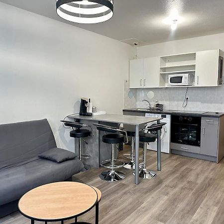 Appartement Calme Au Coeur De La Ville ロン・ル・ソーニエ エクステリア 写真